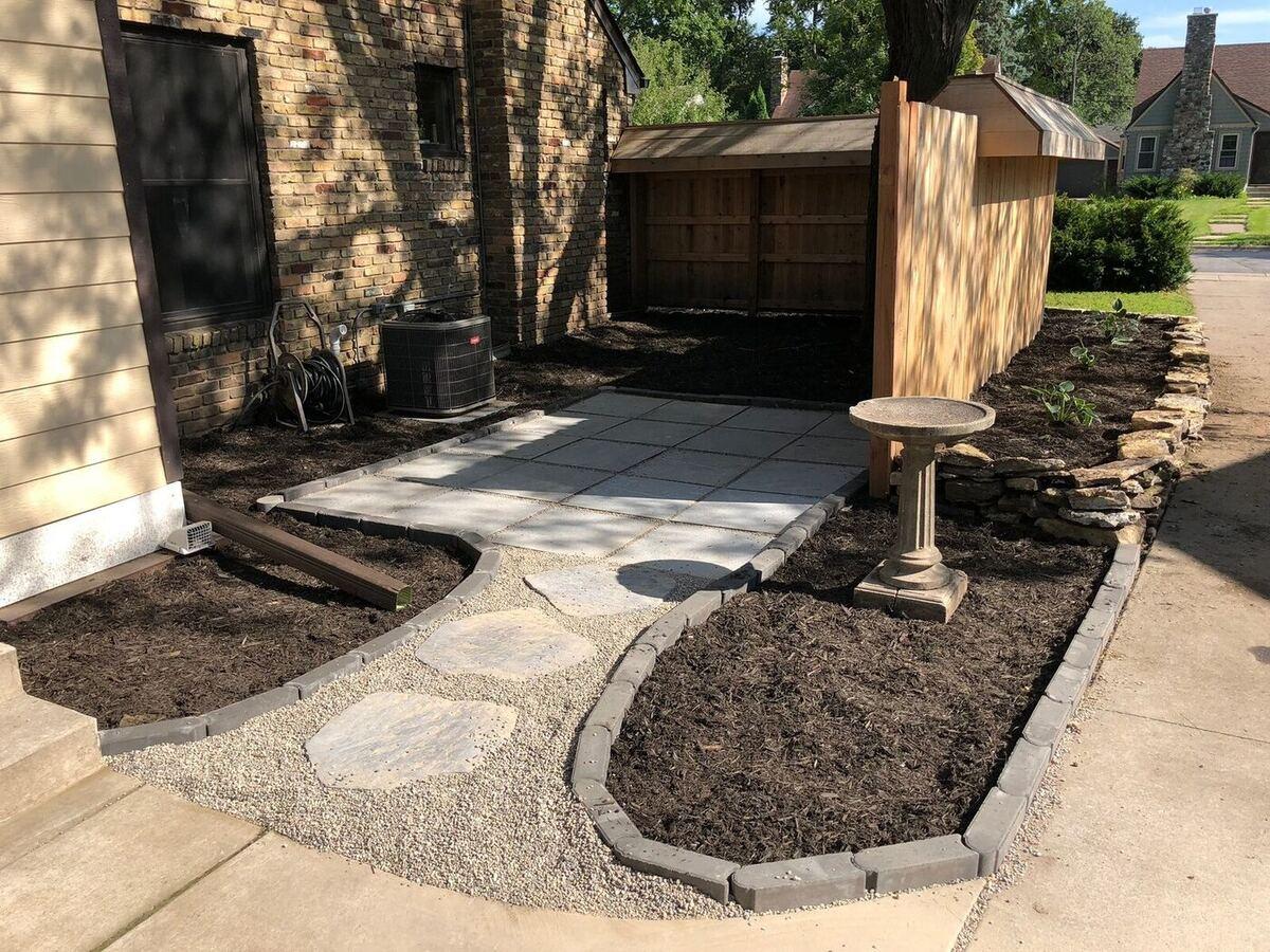 Paver Patio & Stone Path