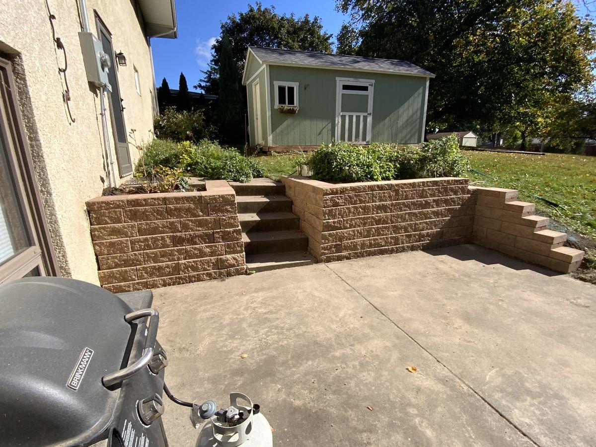 Retaining Wall with Steps