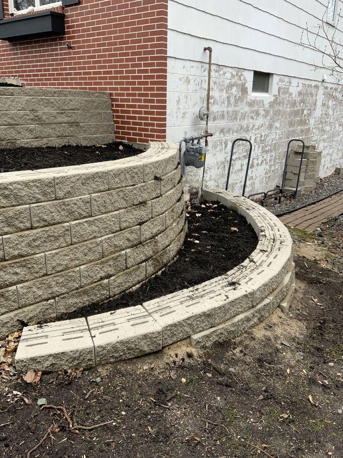 Segmented Retaining Wall